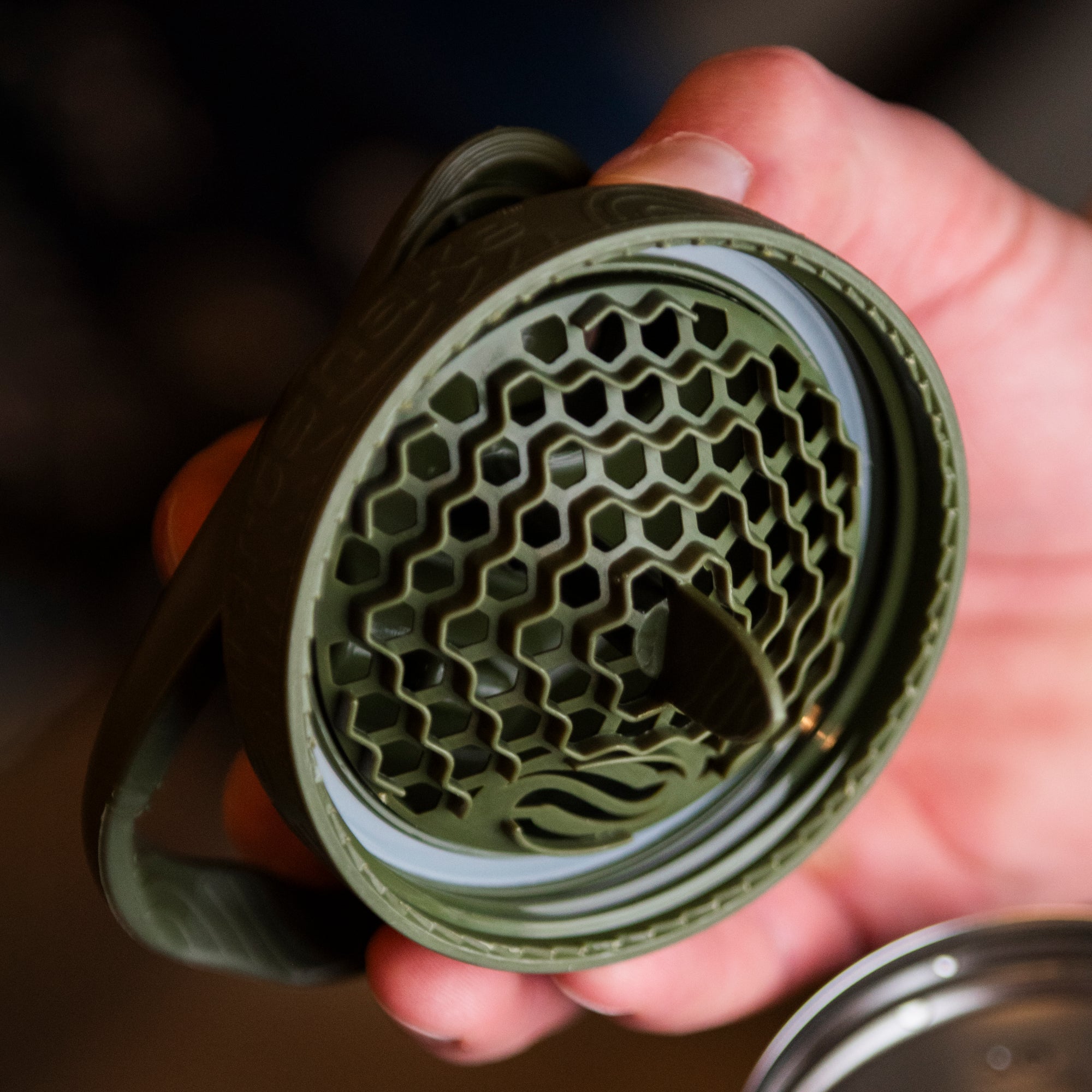 Šejker Reforce ima pametnu mrežicu koja miksa brzo i ravnomjerno, bez grudvica